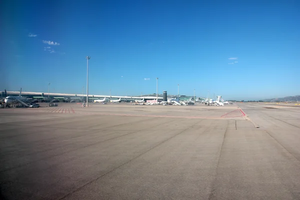 La piste d'atterrissage aéroport de Barcelone — Photo