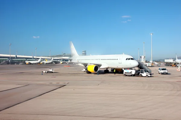 La pista de aterrizaje barcelona aeropuerto — Foto de Stock