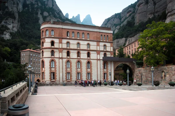 Temple sur la montagne de Montserra — Photo