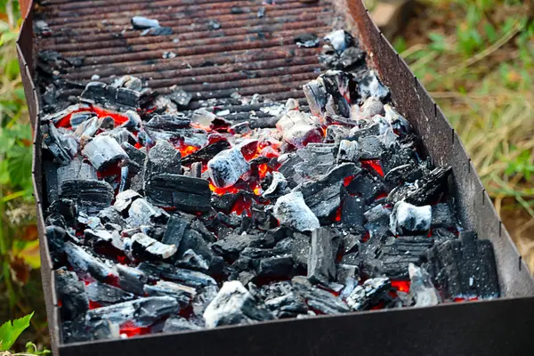 Glühend heiße Flamme — Stockfoto