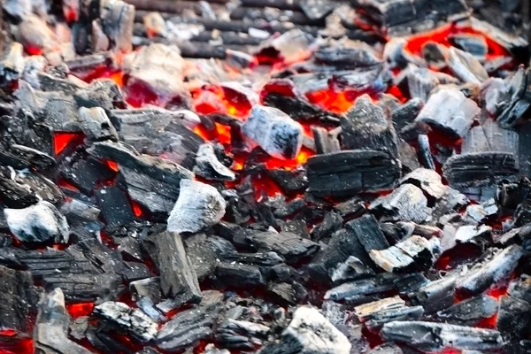 Вугілля і полум'я — стокове фото