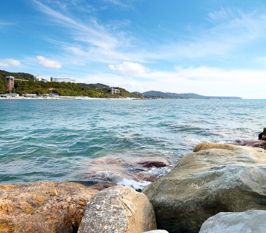 güzel bir sahil şeridi