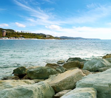 güzel bir sahil şeridi