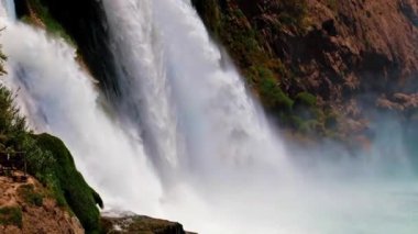 Antalya Türkiye 'nin Lara yerleşim bölgesinde Duden Şelalesi