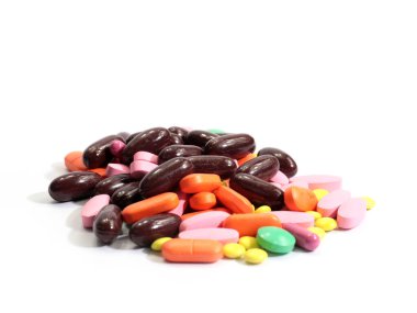 Sağlığınızı iyileştirmek için bir sürü ilaç hazırlandı.