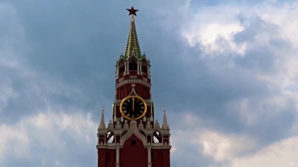 Movimiento Las Manos Reloj Torre Spasskaya Kremlin Moscú Rusia — Vídeo de stock