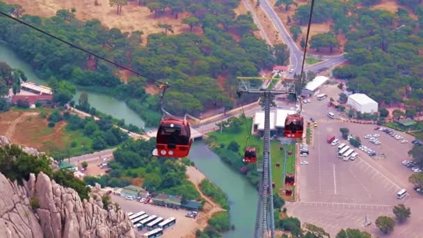 Cabinas Edificios Teleférico Montaña Cerca Ciudad Antalya Turquía — Vídeos de Stock