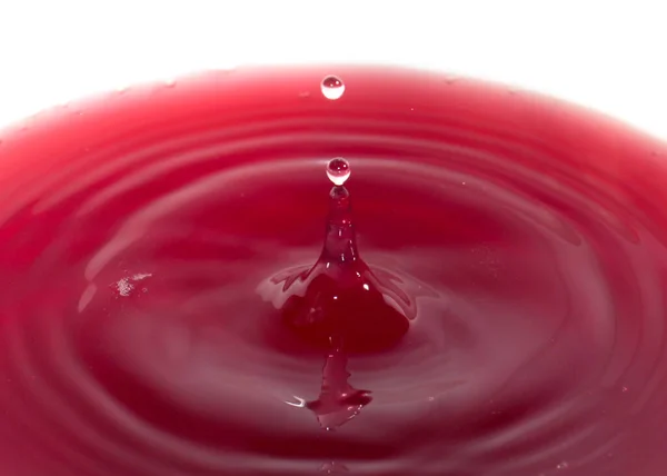 Ярко Красные Капли Крови Падают Поверхность Жидкости — стоковое фото