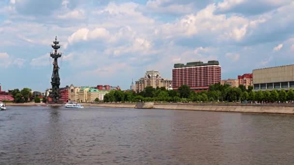Rusya Nın Moskova Nehri Nin Kıyısındaki Yerleşim Birimlerinde — Stok video