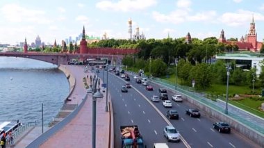 Moskova Rusya 'nın seddi üzerinde trafik vardı.