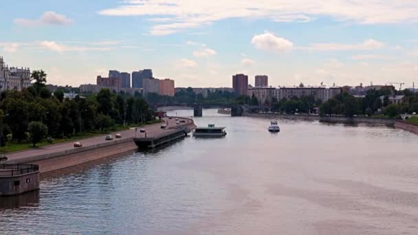 Ufer Des Flusses Jauza Und Wohngebiete Moskau Russland — Stockvideo