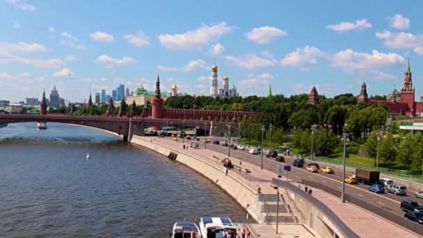 Provoz Silnici Nábřeží Města Moskva Rusko — Stock video