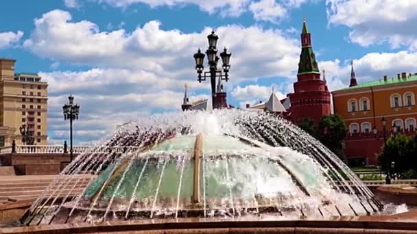 Fuente Sobre Cúpula Del Centro Comercial Okhotny Ryad Moscú Rusia — Vídeos de Stock