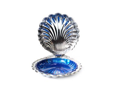 Festival masası için dekoratif metal hatıra lavabosu.