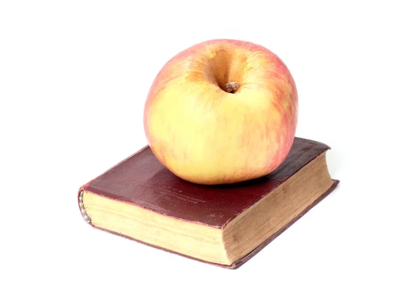 Красивое Спелое Яблоко Старая Книга — стоковое фото