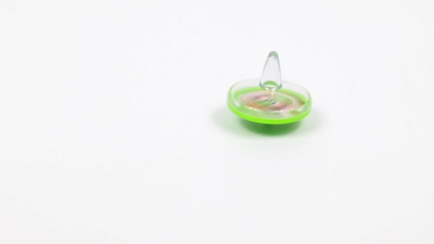 Brinquedo Infantil Plástico Fiação Top Giratório Girando Como Símbolo Equilíbrio — Vídeo de Stock
