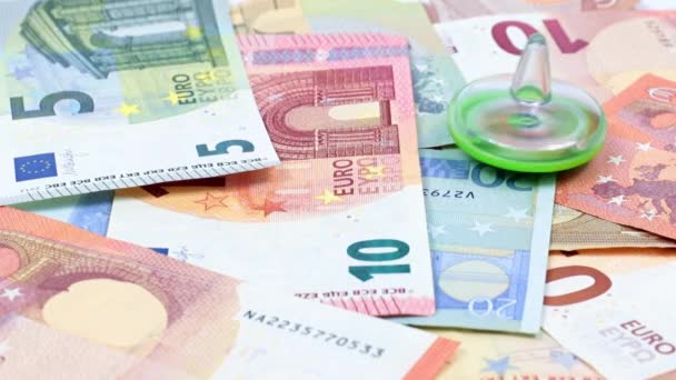 Вращение Пластикового Вихря Груде Банкнот Евро Символ Стабильности Валюты — стоковое видео