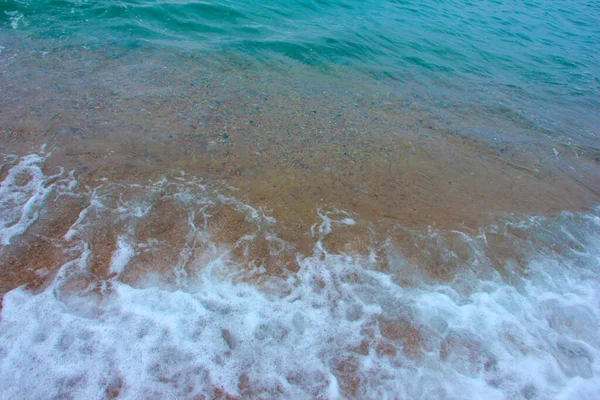 Heldere Zee Golven Zandstrand — Stockfoto