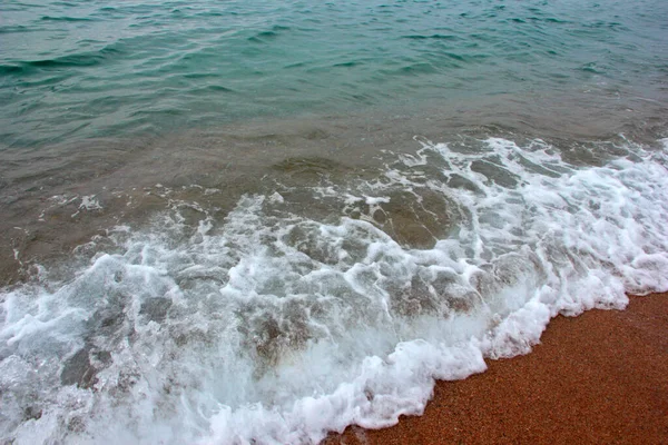 Ondas Marinhas Claras Praia Arenosa — Fotografia de Stock