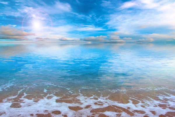 Hermosa Playa Mar Bajo Cielo Soleado Como Lugar Vacaciones — Foto de Stock