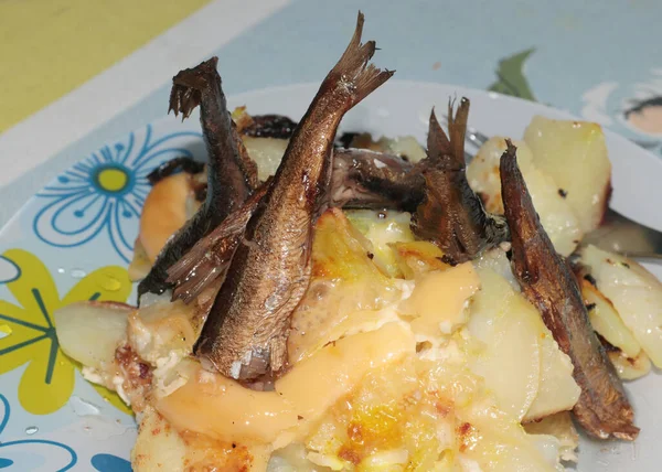 Fried Potatoes Sauce Canned Fish Sprats Wonderful Lunch — Stock Photo, Image