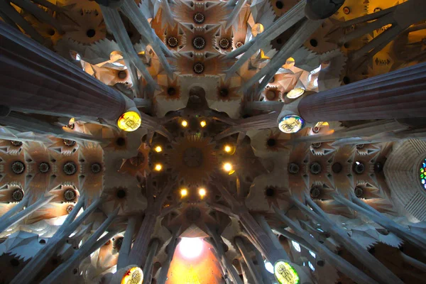 Elementi Della Decorazione Interni Della Sagrada Familia Una Zona Residenziale — Foto Stock