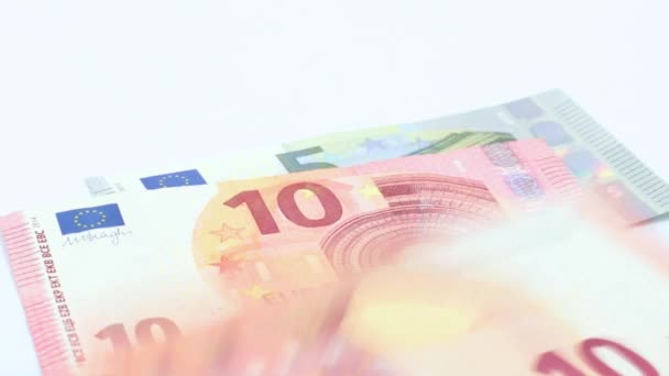 欧元钞票掉在一堆钱上 — 图库视频影像