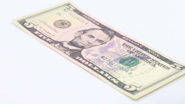 Papierscheine Amerikanische Dollars Fallen Auf Einen Haufen Geld — Stockvideo