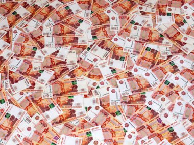 Ticaret ekonomisinin bir parçası olarak Rus rublesi, beş bininci kağıt yığını.