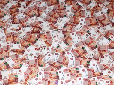 Ticaret ekonomisinin bir parçası olarak Rus rublesi, beş bininci kağıt yığını.