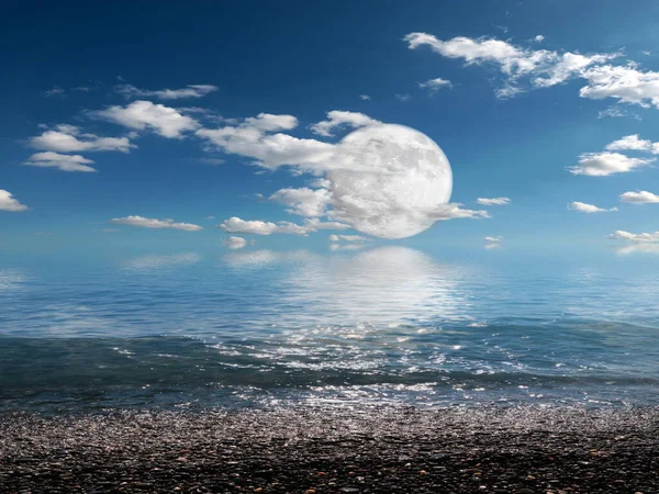 Luna Enorme Cielo Que Fija Sobre Playa Del Mar Arenoso — Foto de Stock