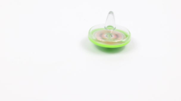 Rotația Unui Vârtej Jucărie Din Plastic Element Unui Giroscop — Videoclip de stoc