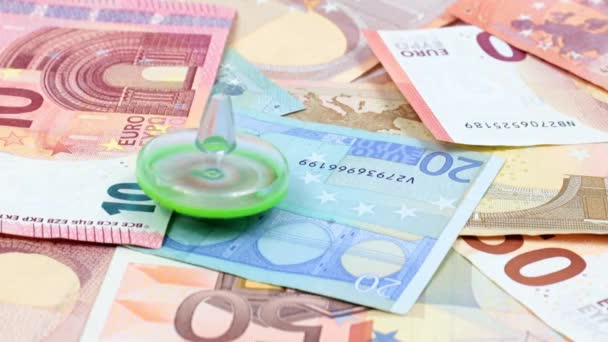 Spinning Top Pile Euro Banknotes Illustration Balance Eropa Union — Stok Video