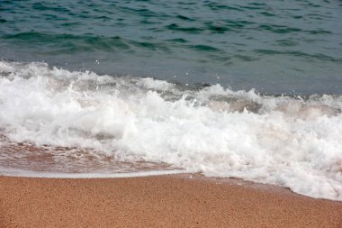 Sörf ve kumsal ideal bir tatil yeri.