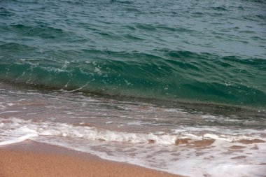 Sörf ve kumsal ideal bir tatil yeri.