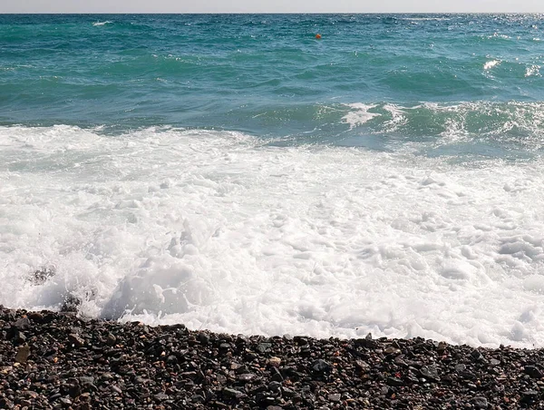 Ondas Água Mar Praia Seixos Rochosos — Fotografia de Stock