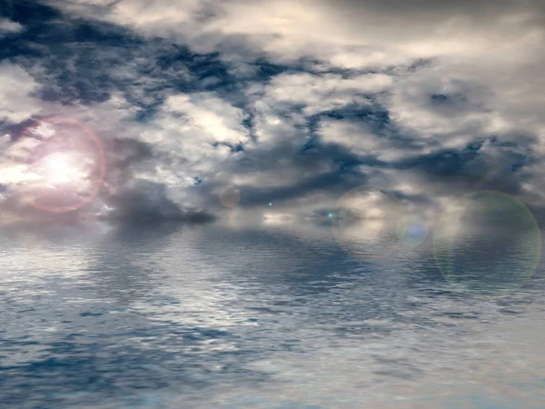 Reflectie Van Zonnige Bewolkte Lucht Rustige Zee Oppervlak — Stockfoto