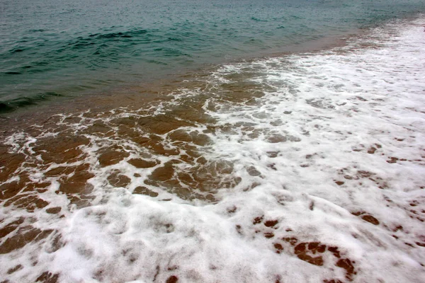 Mooi Zandstrand Zee Golven — Stockfoto