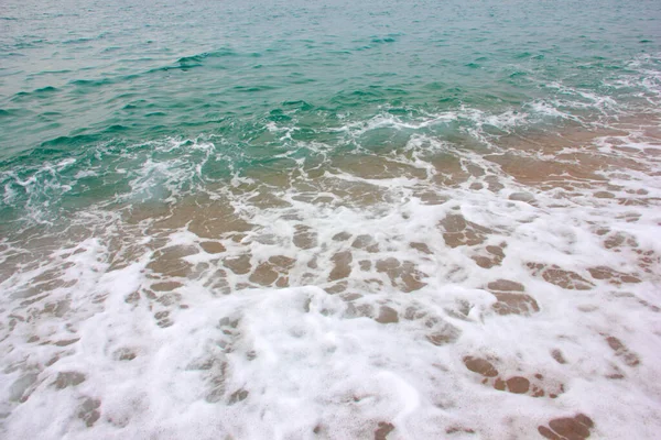 Красивый Песчаный Пляж Морские Волны — стоковое фото