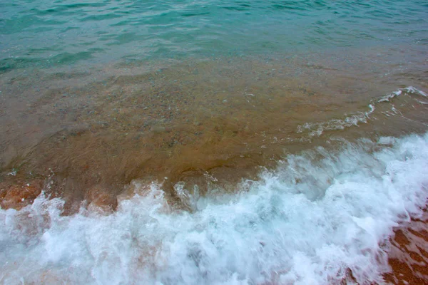 Heldere Zee Golven Zandstrand — Stockfoto