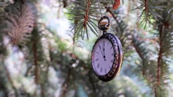 Vintage Zakhorloge Kerstboom Als Symbool Van Vakantie — Stockvideo