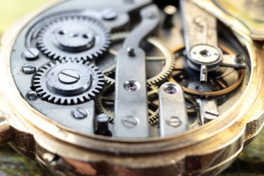Ayrıntılar clockwork