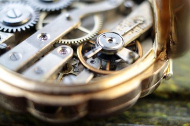Ayrıntılar clockwork