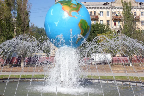 Fontana in città — Foto Stock