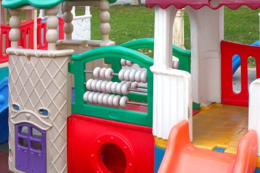 Çocuk Bahçesi için donatım