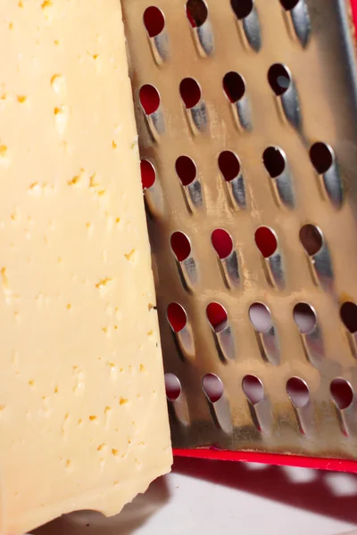Терка для сыра — стоковое фото