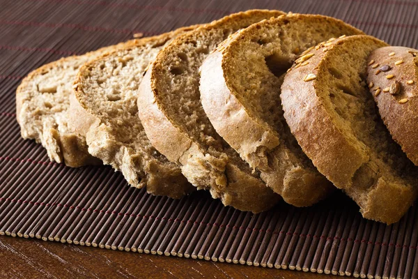 Černý žitný chléb — Stock fotografie