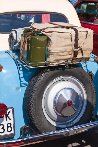 Детали старинного классического автомобиля — стоковое фото