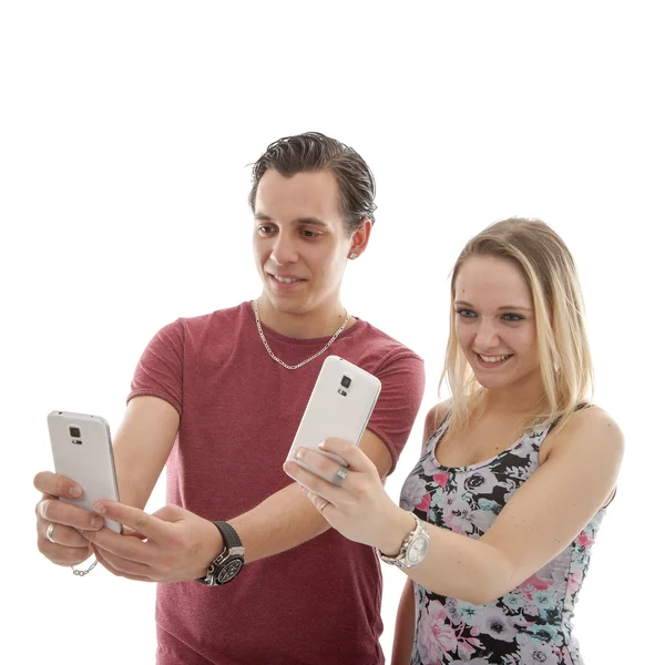 Mladý pár dělat selfie — Stock fotografie
