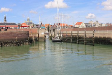 Vlissingen, Hollanda 16 Ağustos 2015: Limanı sudan görüldü